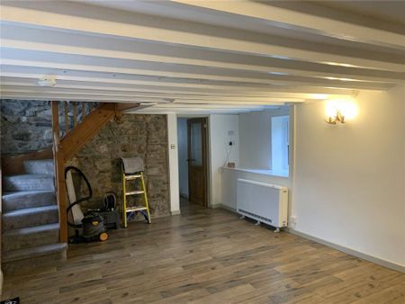 2 bedroom semi-detached house to rent - Photo 3