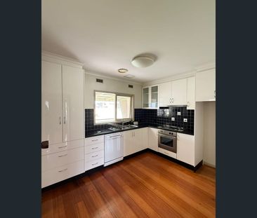 34 Chelsey Street, Ardeer, Vic 3022 - Photo 4