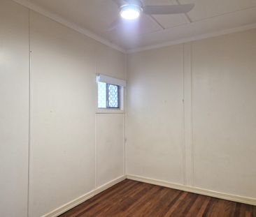 2/2A Castlereagh Street, Bundaberg South, Qld 4670 - Photo 3