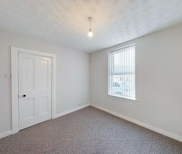 80 Brook Street, Coleraine, BT52 1QD - Photo 3