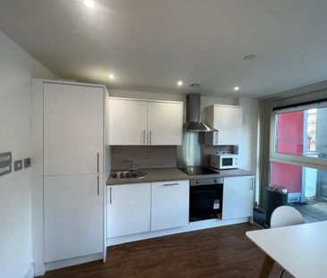 2 bedroom flat to rent - Photo 5