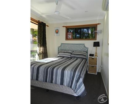 11 Rasmussen Court, Armstrong Beach - Photo 4