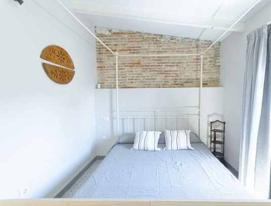 Carrer de les Balears, Barcelona, Catalonia 08023 - Photo 1