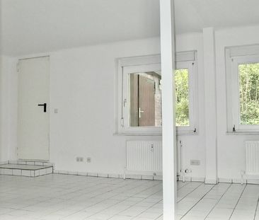 Wohnbüro im Souterrain mit Garage ... am Großen Garten! - Foto 2