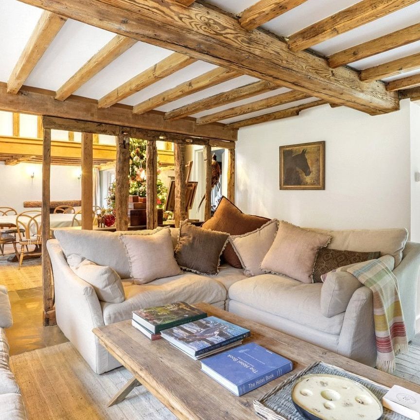 Burhill, Hersham, Walton-on-Thames, Surrey, KT12 - Photo 1