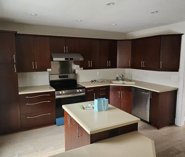 For Lease - 289 Emerald Isle Court, Richmond Hill, Ontario - Photo 6