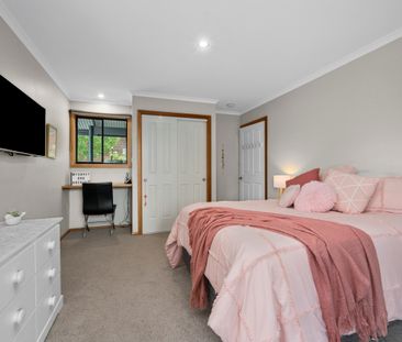 Immaculate Home With Water Views - Photo 6