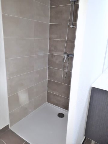 Location Appartement 2 pièces 40m² LAUNAGUET 31140 - Photo 4