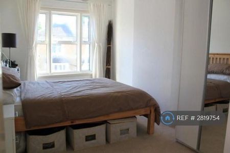 2 bedroom maisonette to rent - Photo 2