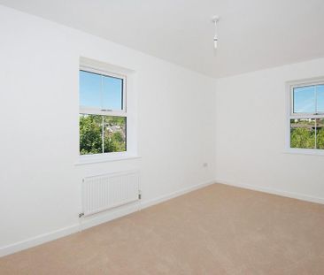 2 bedroom end of terrace house to rent - Photo 4