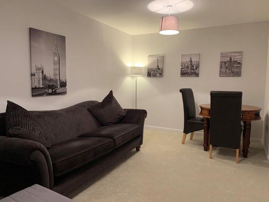 4 bedroom detached house to rent - Photo 1