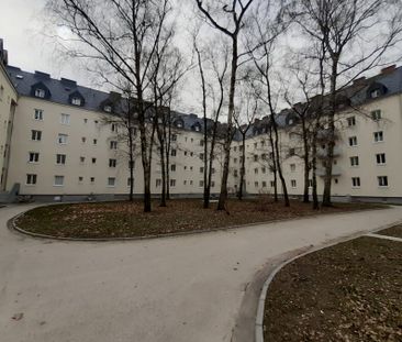 Gut mit öffentlichen Verkehrsmitteln erreichbare Singlewohnung im 3... - Photo 3