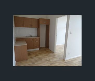 PERFECT FOR THE COMMUTER - WATER & ELECTRICITY INCLUDED! - Photo 1