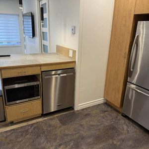 Loft meublé haut de gamme à louer – secteur recherché de Sherbrooke - Photo 2