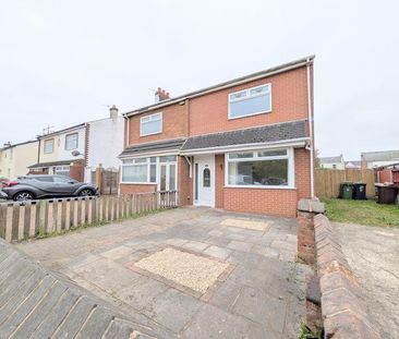 3 bedroom semi-detached house to rent - Photo 3