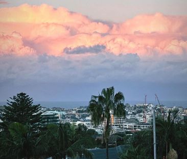 Bondi Beach - Photo 2