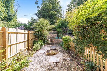 2 bedroom terraced house to rent - Photo 3