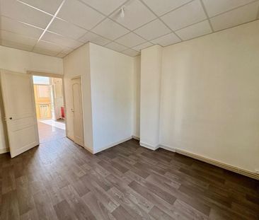 APPARTEMENT T1 A LOUER A LE COTEAU - QUARTIER GARE - Photo 4