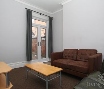 4 bedroom terraced house to rent - Photo 3