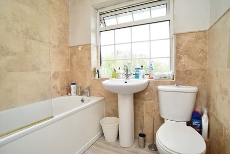 Ashgarth Court, Harrogate, HG2 9LE - Photo 5