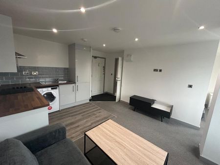 1 bedroom flat to rent - Photo 2