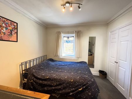 Room in a Shared Flat, Hamilton Road, W5 - Photo 3
