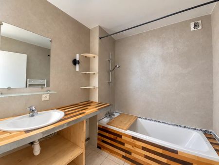 Location Appartement 3 pièces 70m² EVIAN LES BAINS 74500 - Photo 3