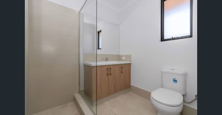 MODERN DUPLEX LIVING | 3 BED | 2 BATH | LOW-MAINTENANCE LIFESTYLE - Photo 2