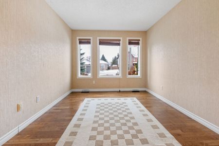 For Lease - 26 Kirkconnell Road, Kawartha Lakes, Ontario - Photo 2