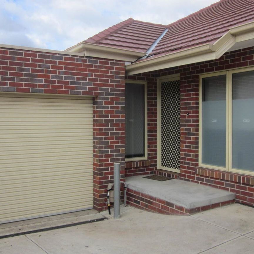 3/16 Newcastle Street, Preston VIC 3072 - Apartment For Rent | Domain - Photo 1
