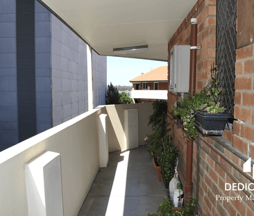 City Living with Style – Walk to the River & CBD! - Photo 4