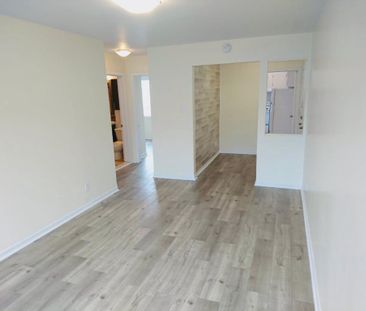 3 1/2 TOUT RÉNOVÉ, CHAUFFAGE ET EAU CHAUDE INCLUS, DISPONIBLE JUILLET - Photo 4