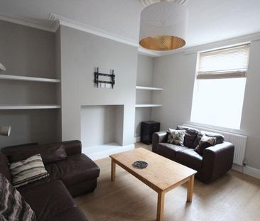 3 bedroom terraced house to rent - Photo 6