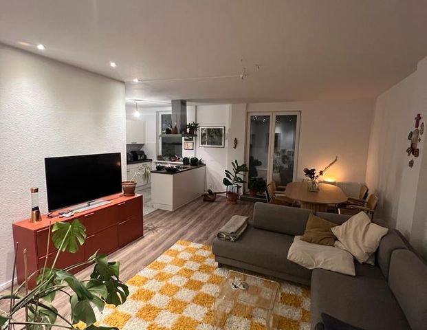Großzügige 3-Zimmer Wohnung mit Balkon im Karoviertel - Foto 1