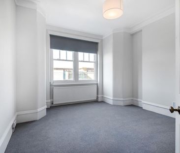 Kelvedon Road, London SW6 - Photo 3