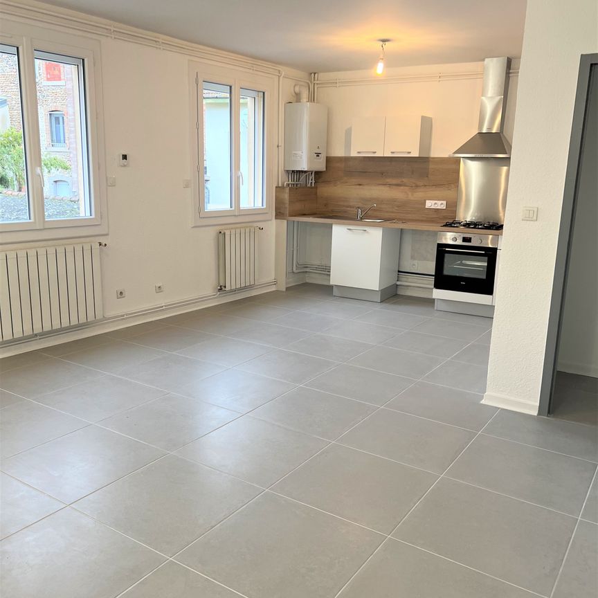 Location Appartement 3 pièces 54m² ST UZE 26240 - Photo 1