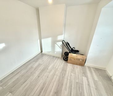 Clifton Road, Rugby - Photo 3