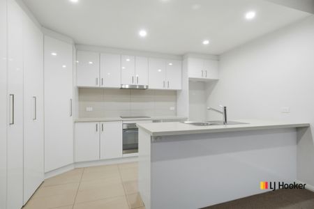 Centrally Located One Bedroom Apartment - Photo 4