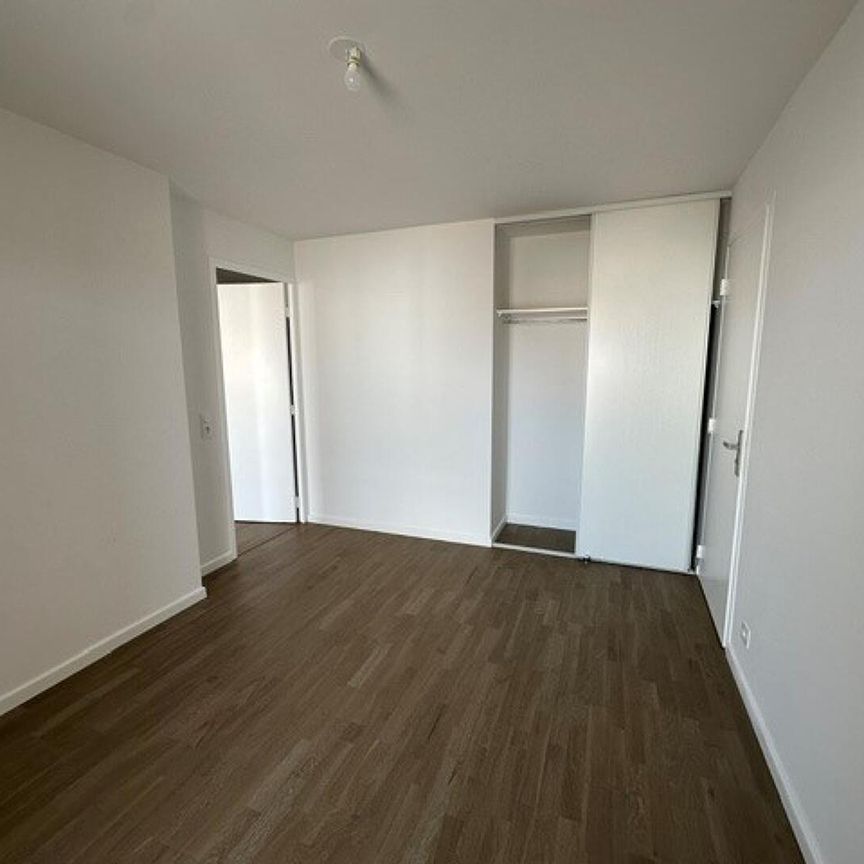 location Appartement T2 DE 45.3m² À ELANCOURT - Photo 1