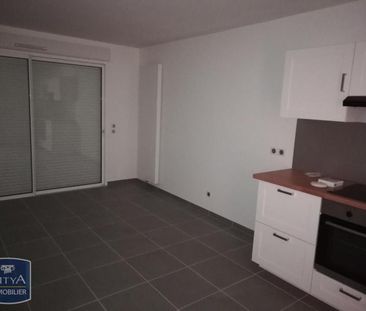 Location Appartement 2 pièces 42m² ST JEAN DE VEDAS 34430 - Photo 2