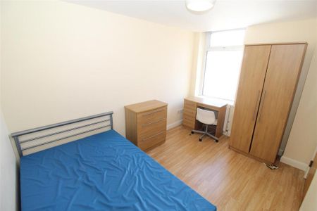 6 bedroom private hall to rent - Photo 5