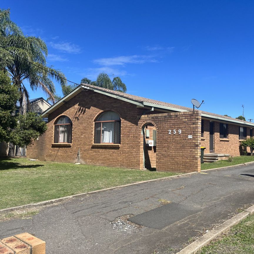 4/259 Goonoo Goonoo Road, TAMWORTH NSW 2340 - Photo 2