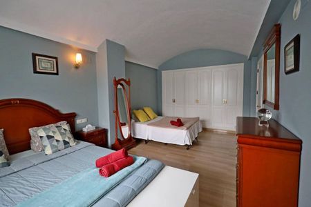 3 room luxury penthouse for rent in Benalmádena, Spain - Photo 5