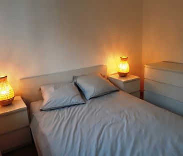 Location Appartement 2 pièces ST MANDRIER SUR MER 83430 - Photo 2
