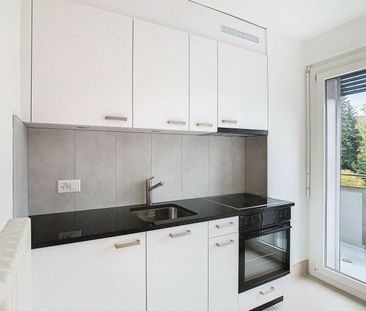 Logement de 1½ pièce transformé danbs un quartier verdoyant - Photo 2