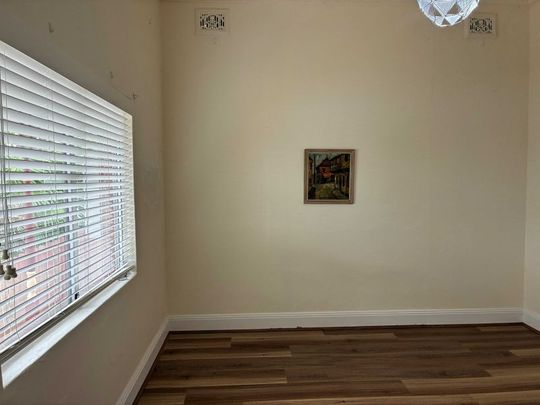 Freestanding Family Home in Prime Petersham Pocket - Photo 1