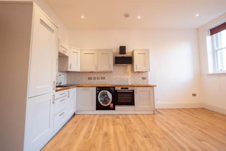 2 bedroom apartment to rent - Photo 5