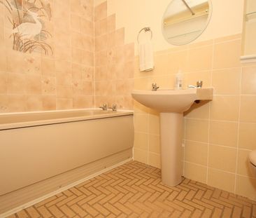 Mount Hermon Road, Woking - Photo 3