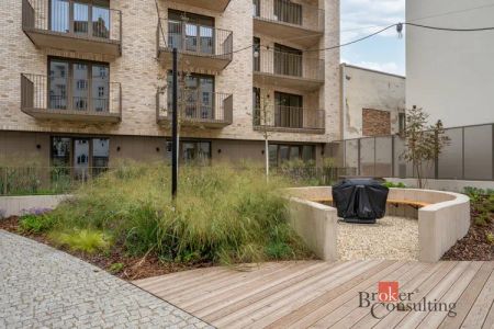 Pronájem bytu 1+kk 24 m - Fotografie 2