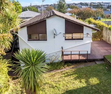 Perfect House In Mt Roskill!! - Photo 5